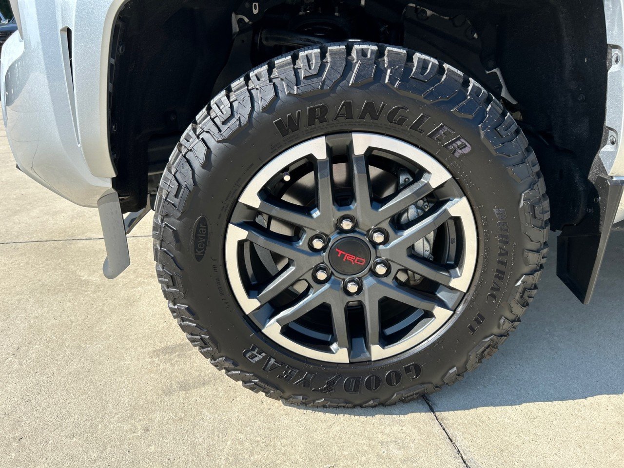 Used 2024 Silver Toyota SR5 image 9