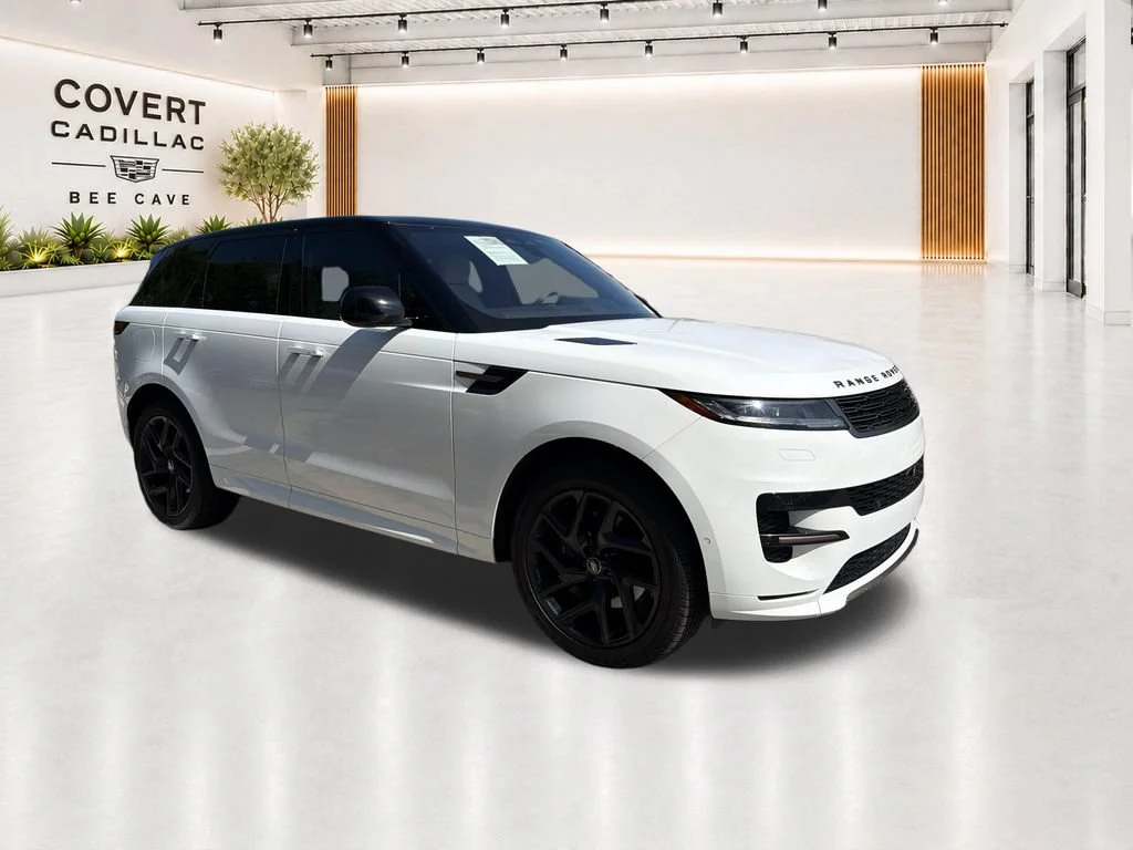 Used 2023  Land Rover SE Dynamic image 1