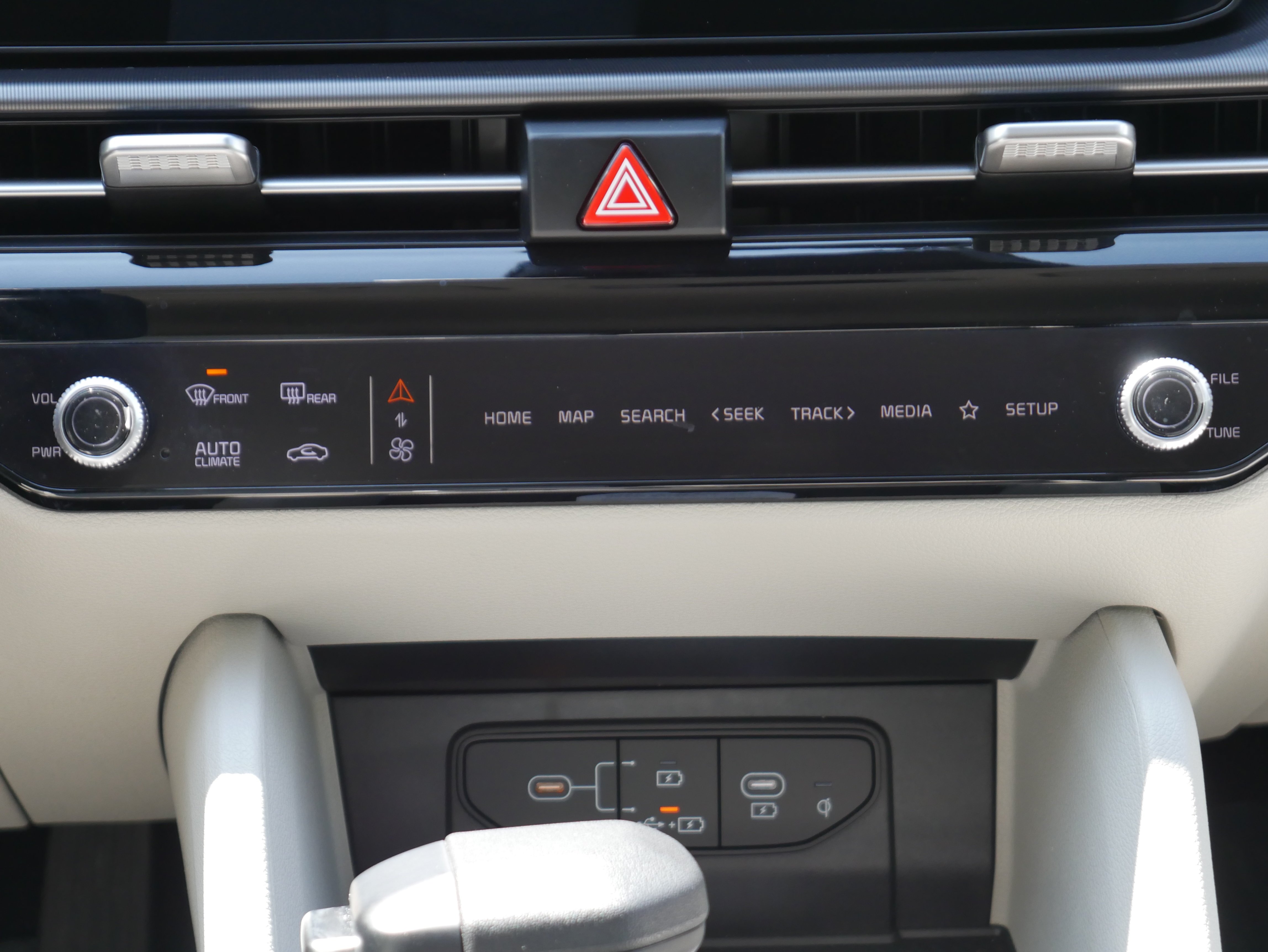 Used 2026 Panthera Metal Gray Kia EX image 18
