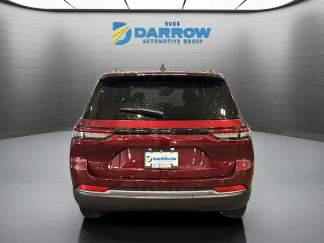 New 2026 Velvet Red Pearl-Coat Exterior Paint Jeep Altitude image 4