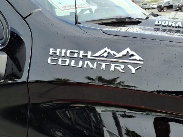 Used 2025 Black Chevrolet High Country image 3