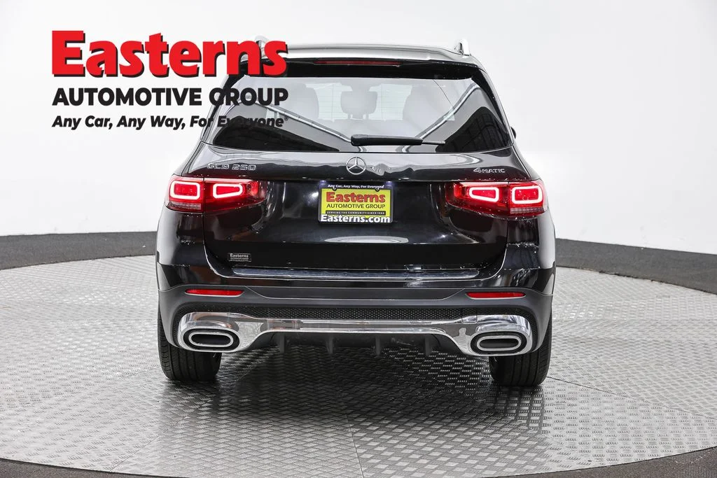 Used 2022 Black Mercedes-Benz GLB 250 image 6