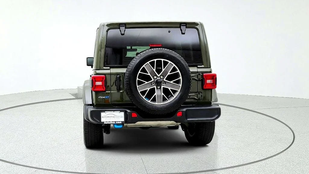 Used 2023 Sarge Green Clearcoat Jeep Sahara 4x4 image 6