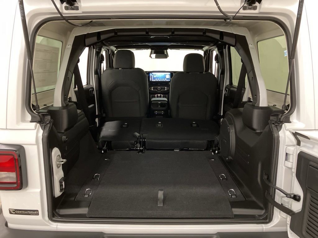 New 2026 Bright White Clear-Coat Exterior Paint Jeep 85th Anniversary image 15