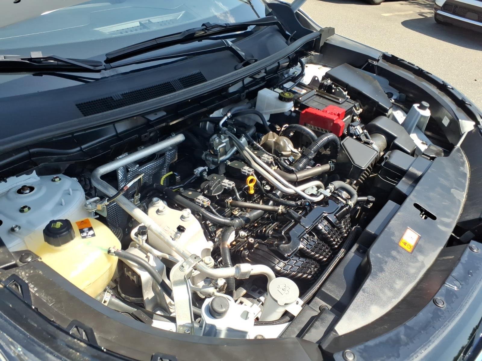 Used 2025  Mitsubishi SE image 31