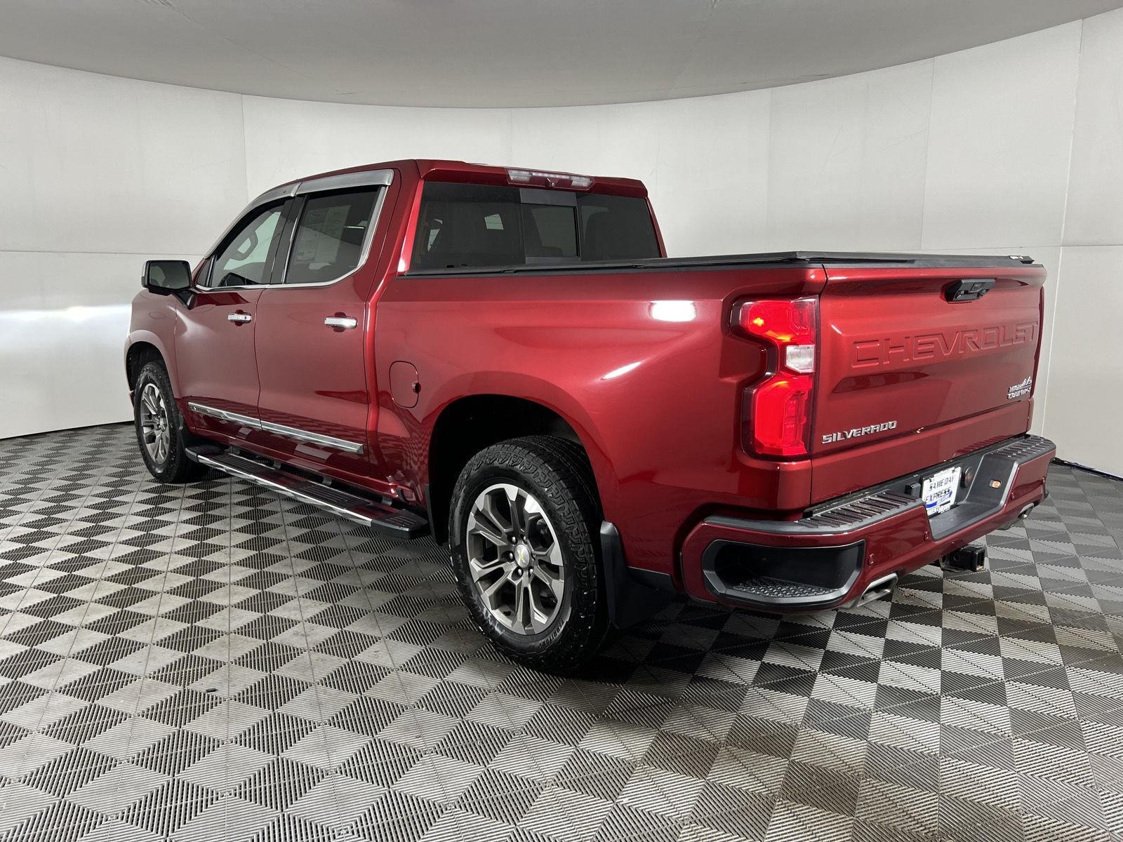 Used 2022 CHERRY RED TINTCOAT Chevrolet High Country image 3