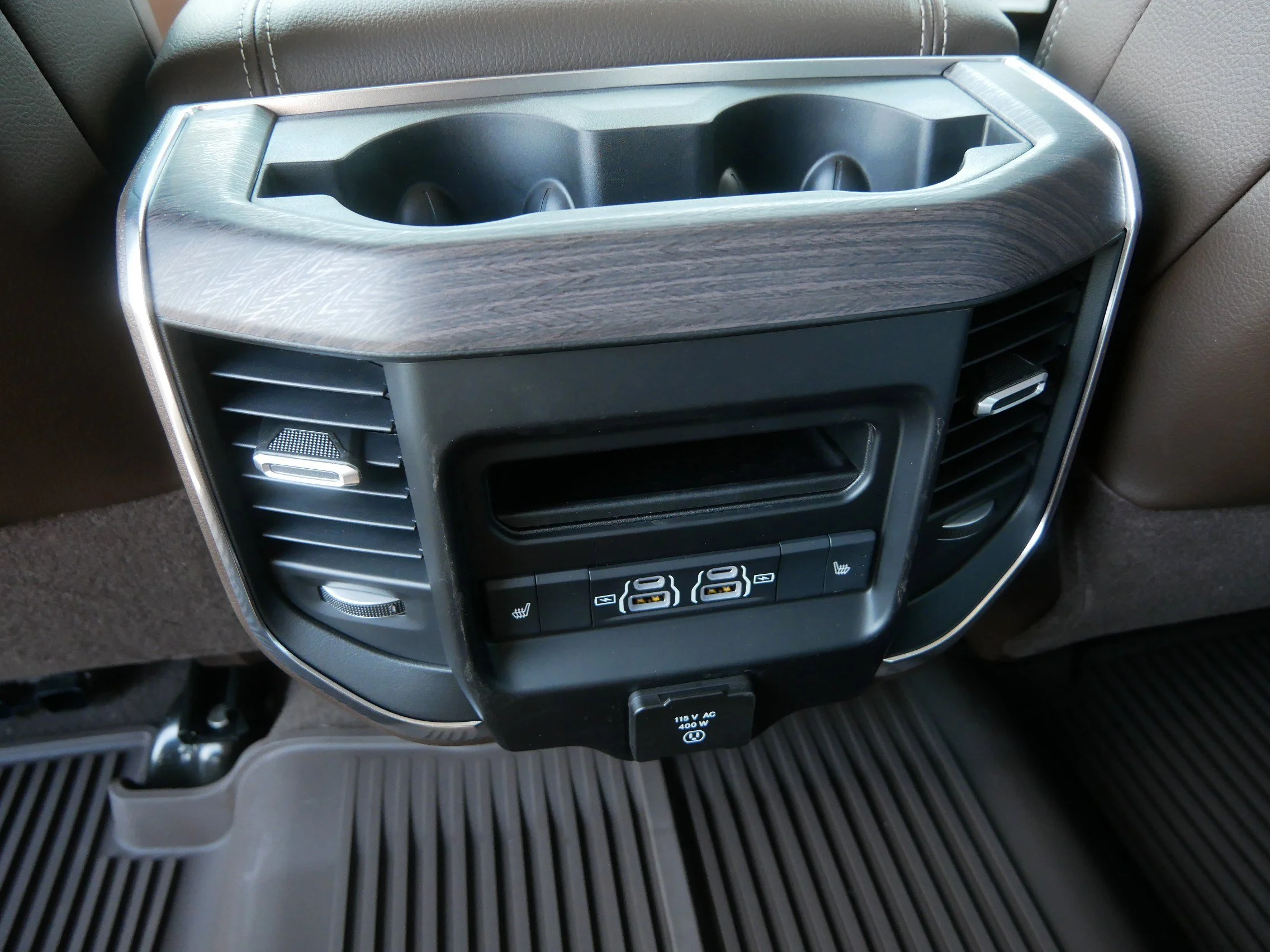 New 2026 Bright White Clear-Coat Exterior Paint RAM Laramie image 6