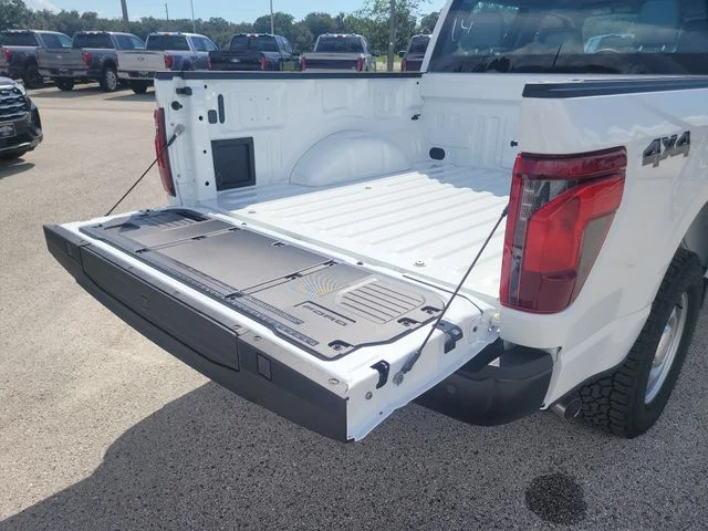 New 2026 Oxford White Ford XL image 9