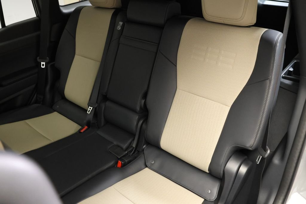 2025 Lexus GX Overtrail - Photo 37