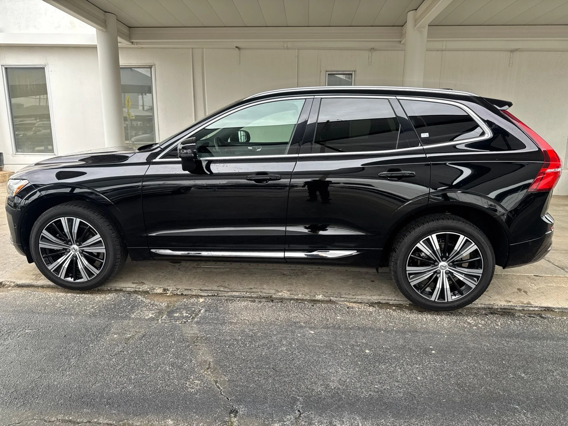 Certified Used 2023 Black Stone Volvo Plus image 8