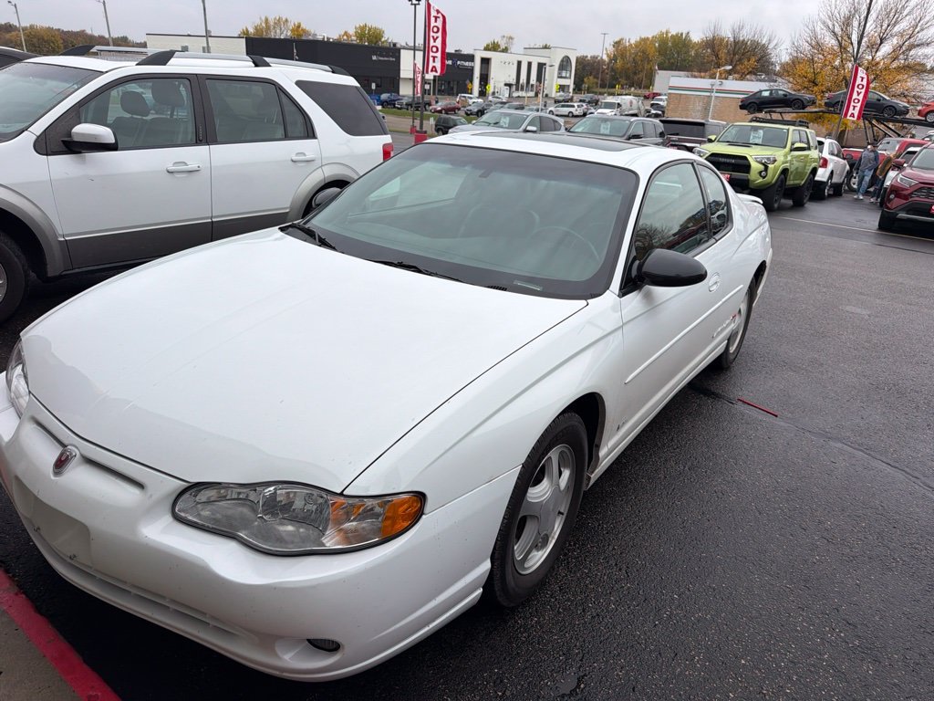 Used 2000 White Chevrolet SS image 1