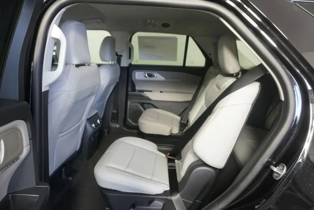 New 2026 Agate Black Metallic Ford Active image 26