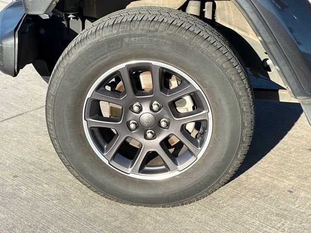 Used 2023 Gray Jeep Overland image 4