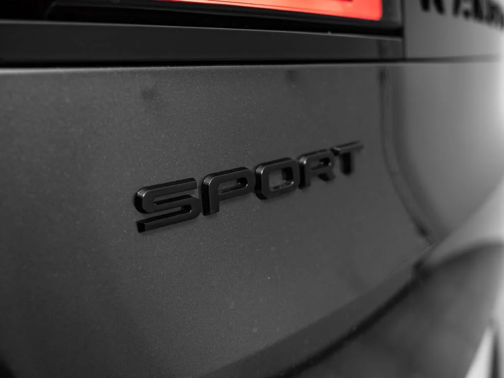 New 2026 Carpathian Grey Land Rover SE image 20
