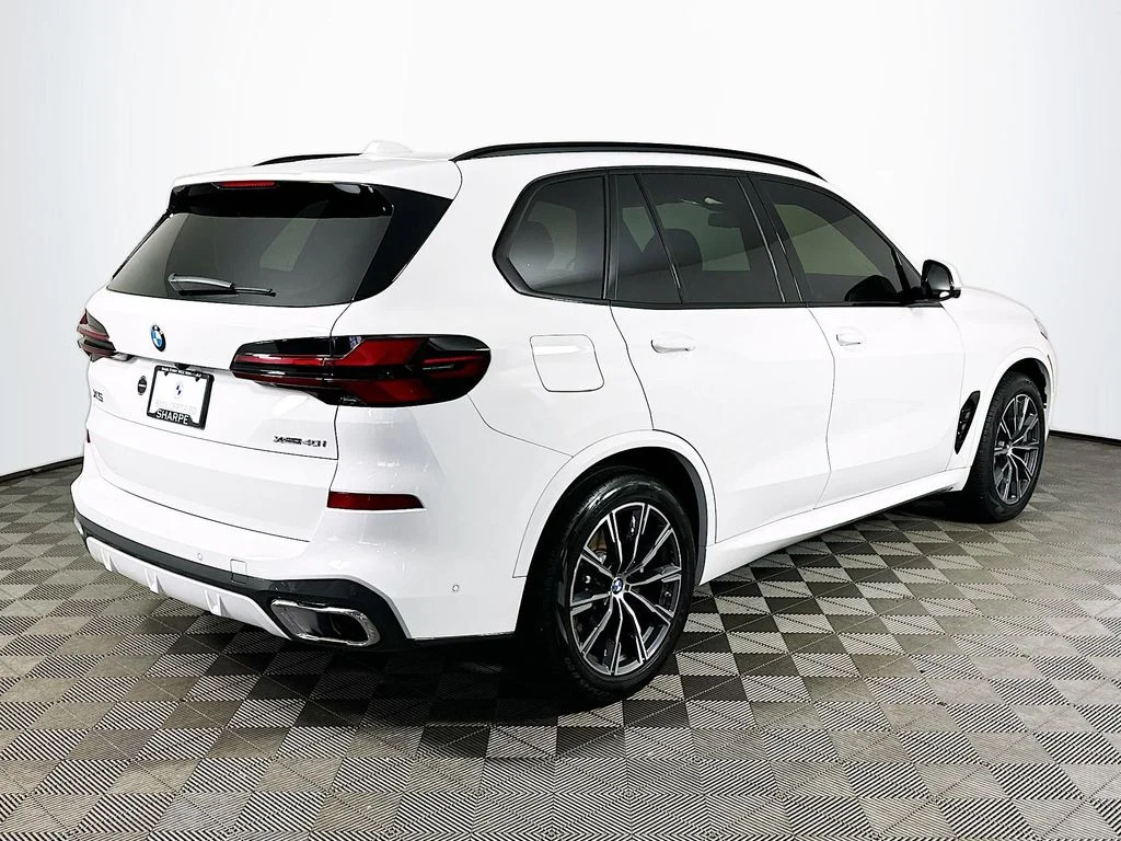 Certified Used 2024 Alpine White BMW xDrive40i image 5