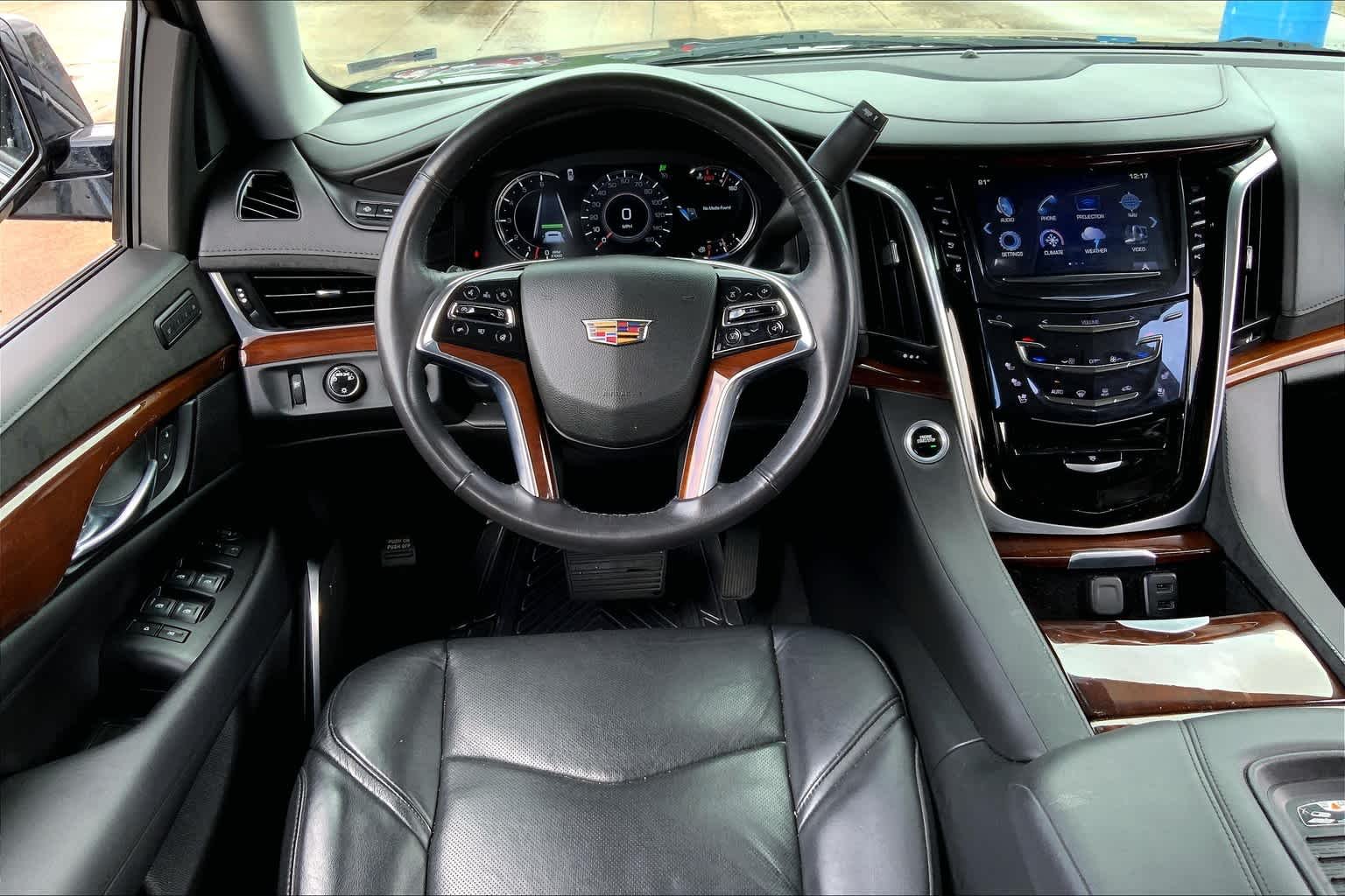 Used 2019 BLACK RAVEN Cadillac Luxury image 6