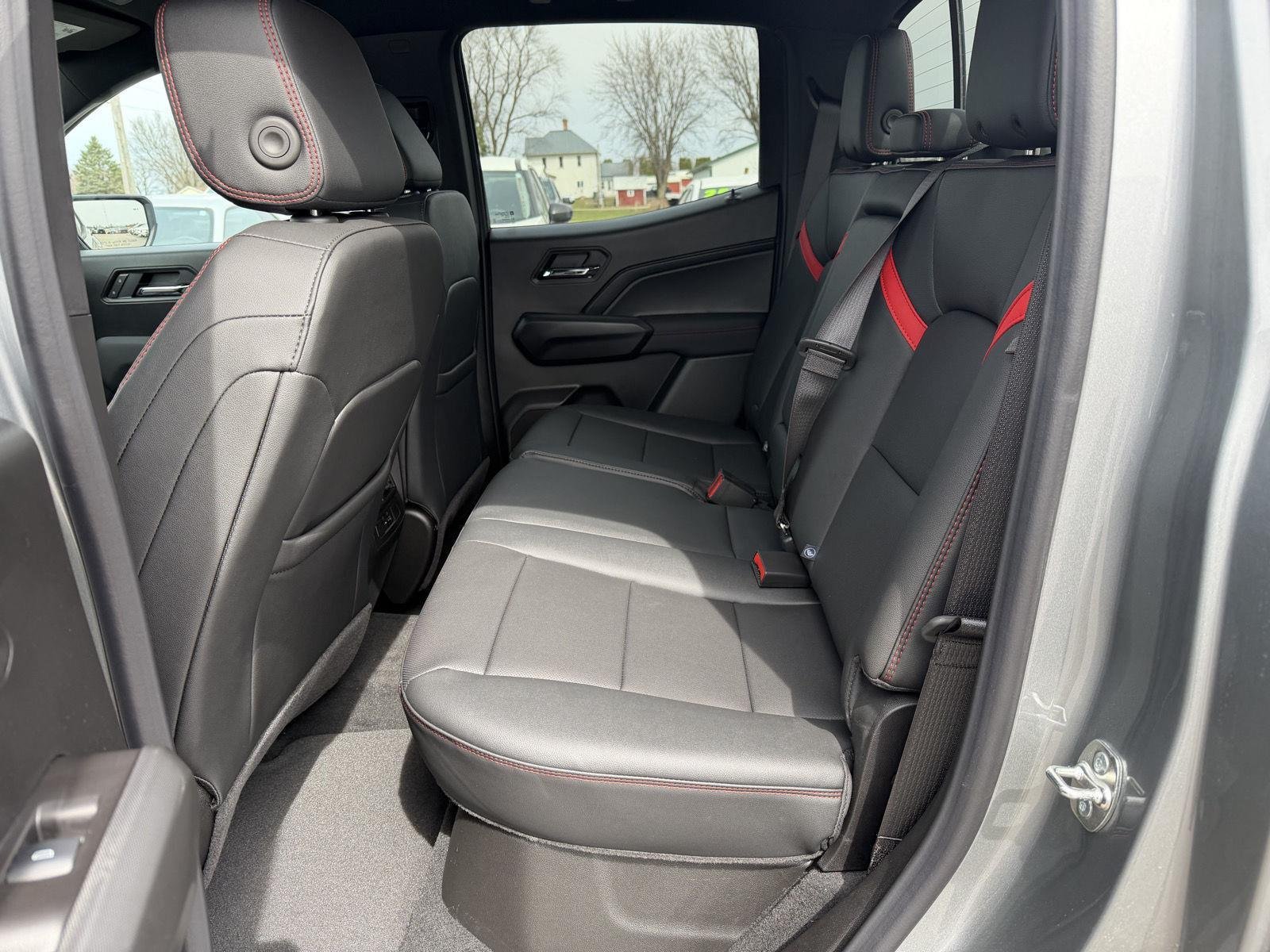 2026 Chevrolet Colorado Z71 - Photo 22