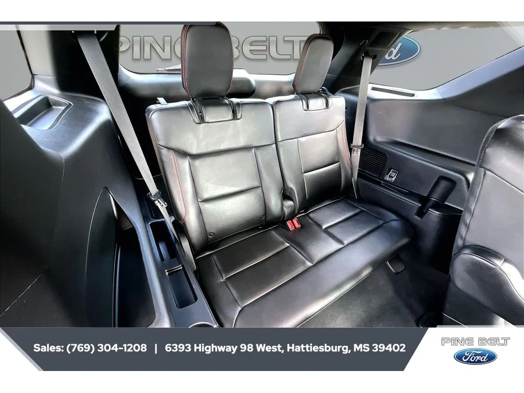 Certified Used 2023 Agate Black Metallic Ford ST-Line image 21