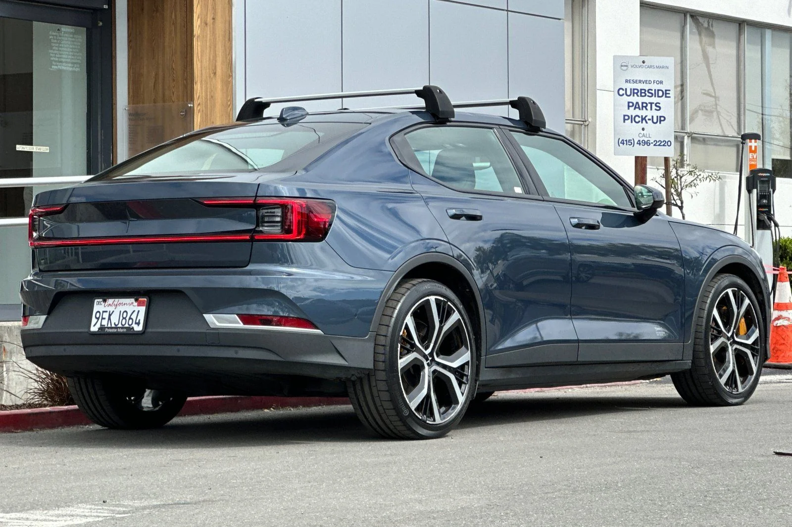 Used 2023 Midnight Polestar Long Range Dual Motor Performance Plus image 2