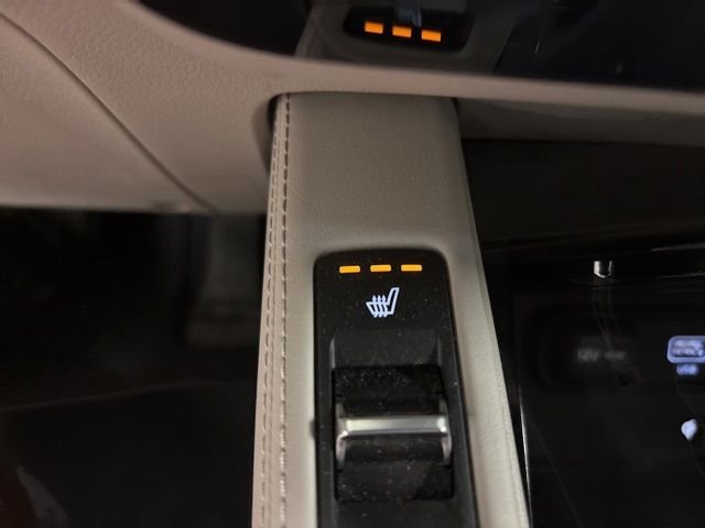 Used 2021 Purple Kia EX image 24