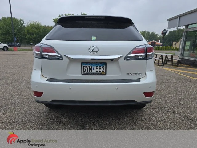 Used 2015  Lexus 350 image 4