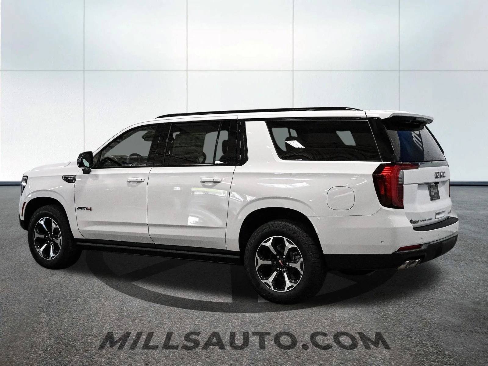 New 2026 White GMC AT4 image 4