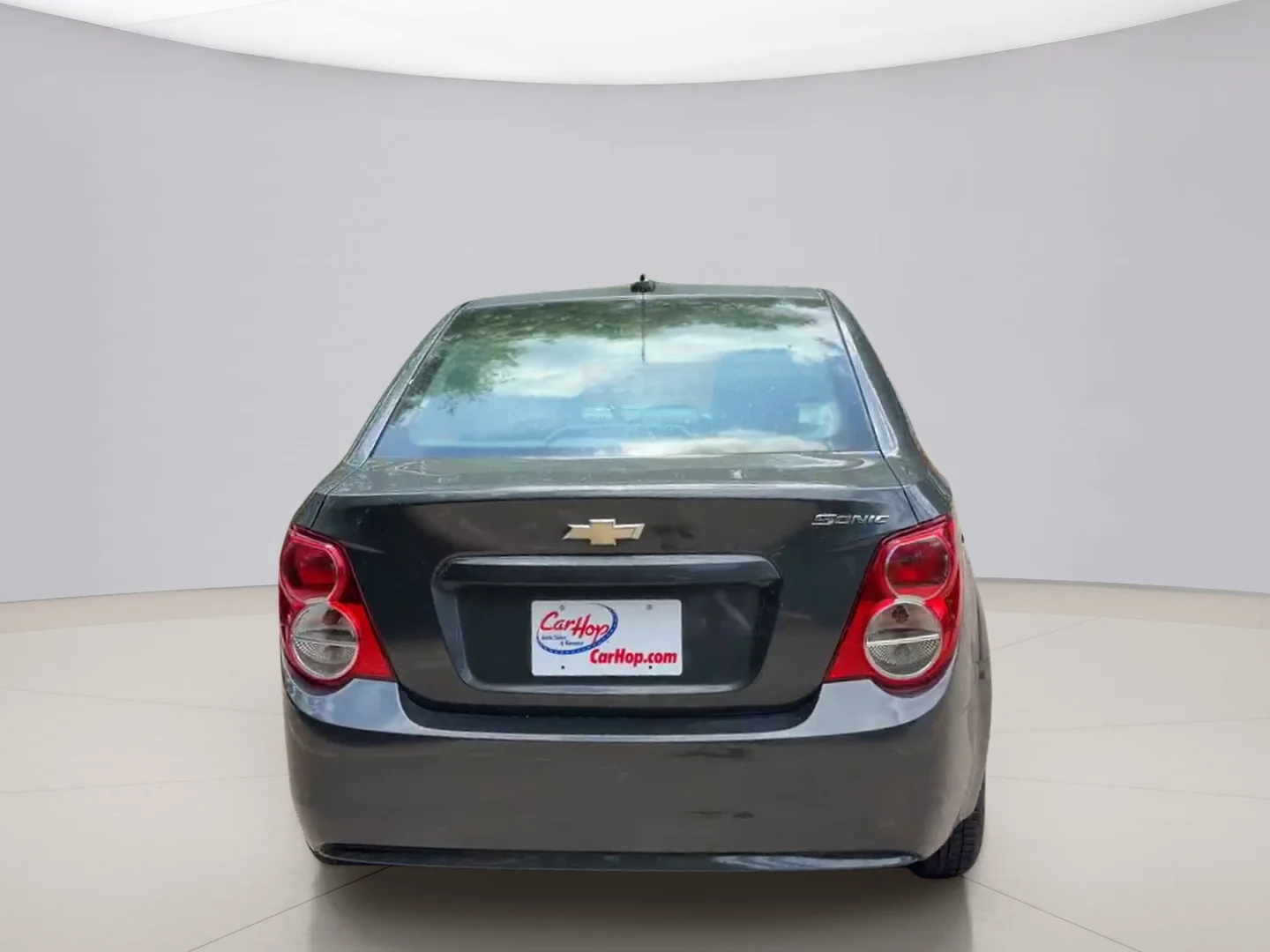 Used 2016 Gray Chevrolet LS image 4