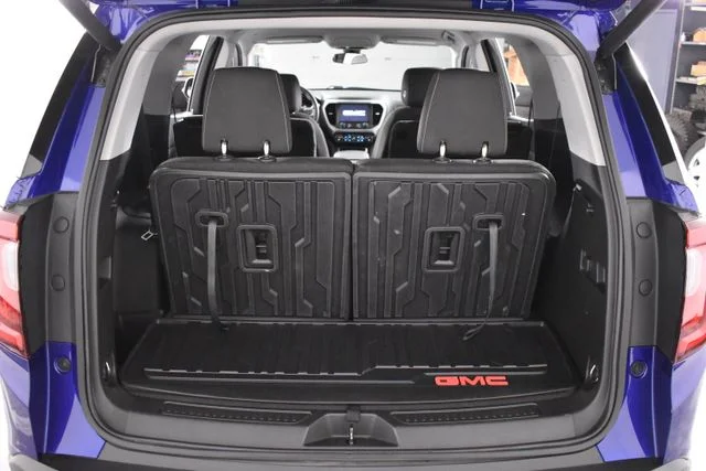 Used 2023 Blue GMC SLE image 17