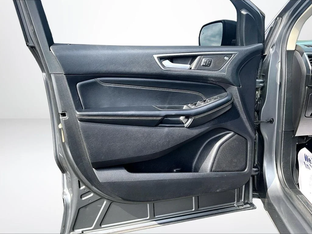 Used 2022 Gray Ford Titanium image 21