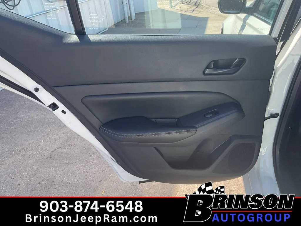 Used 2025 Glacier White Nissan SV image 14