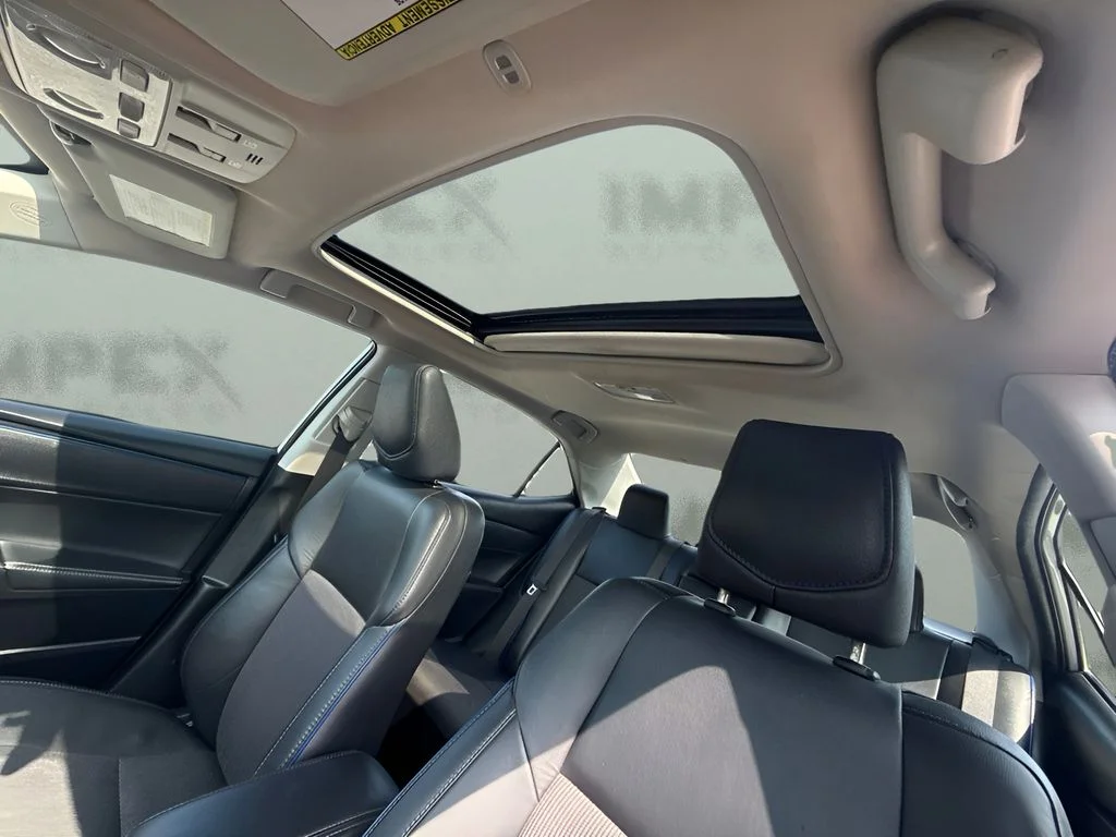 Used 2017 Silver Toyota SE image 6