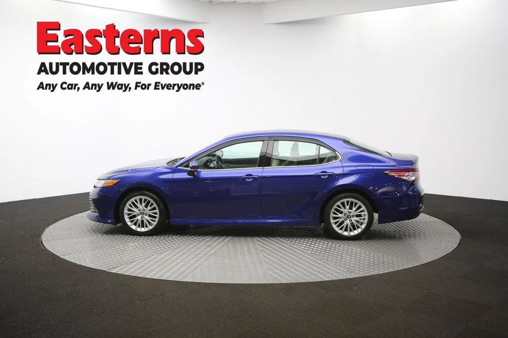 Used 2018 Blue Toyota XLE image 57