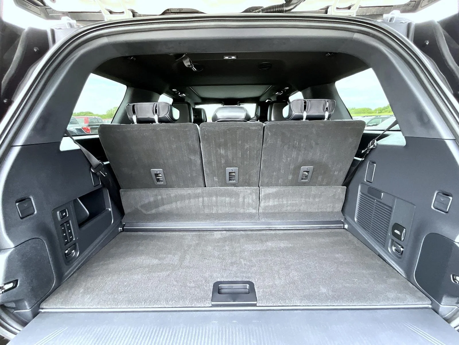 Used 2026 White Ford Platinum image 23