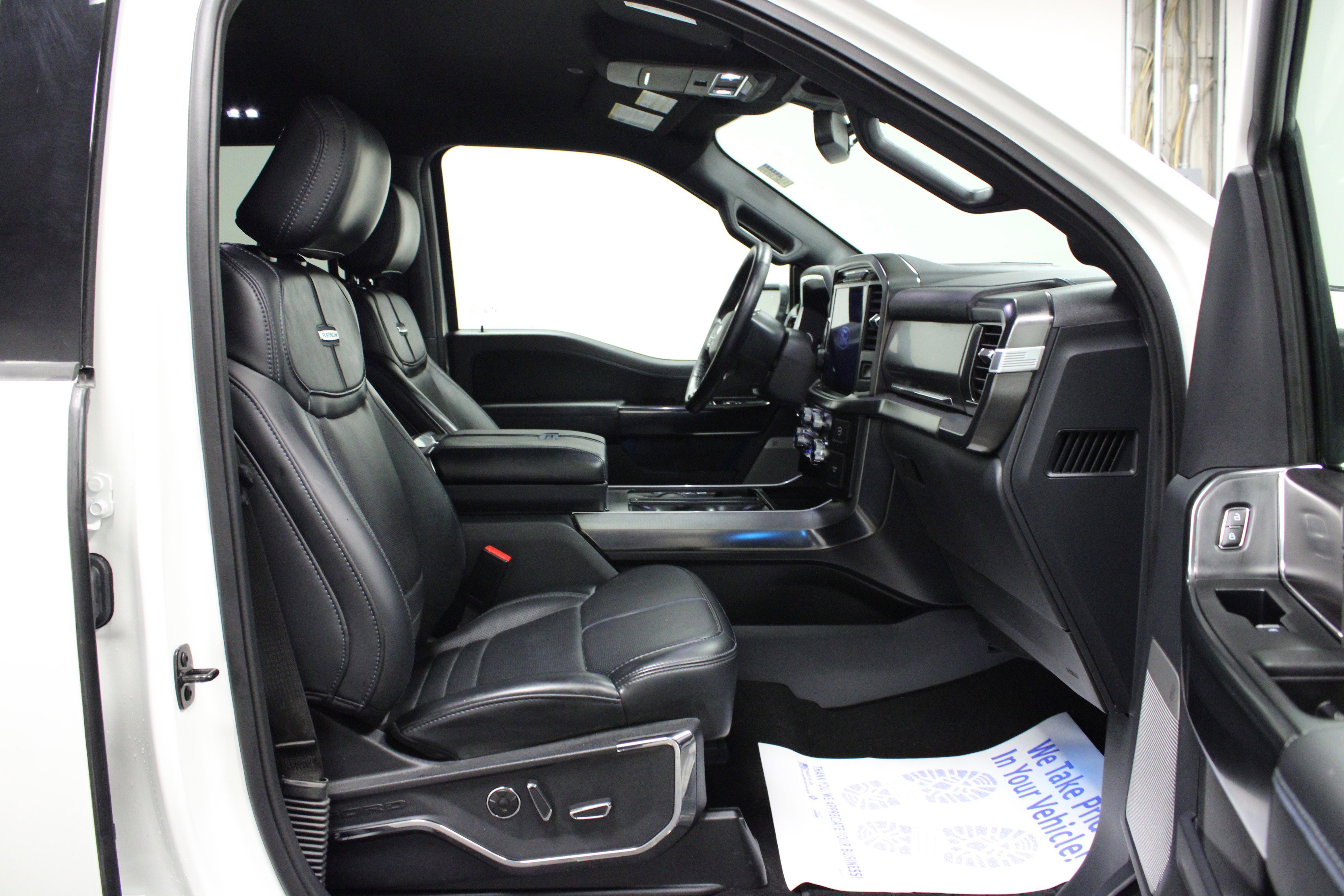 Used 2024 Star White Metallic Tri-Coat Ford Platinum image 17