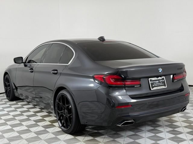 Used 2021 Dark Graphite Metallic BMW 530i image 8