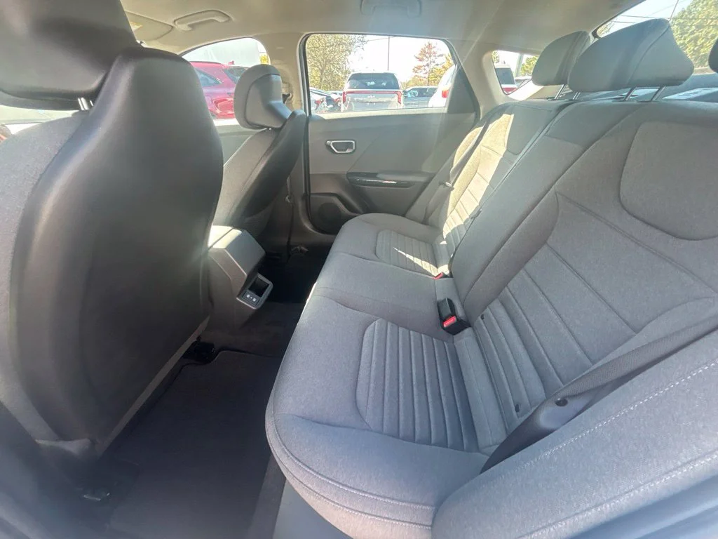 Used 2025 White Kia EX image 18