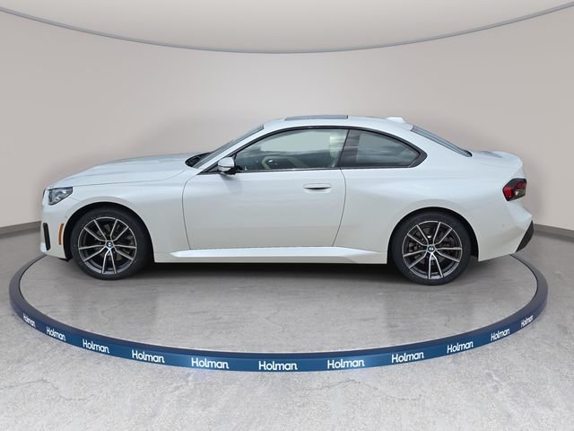 Used 2025 White BMW 230i xDrive image 9
