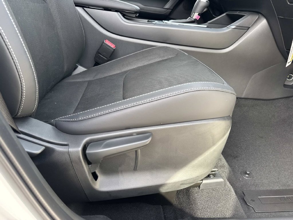 New 2026 Rhodium White Metallic Mazda 2.5 S Select AWD image 10