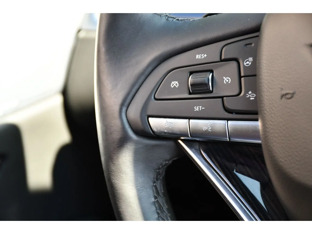 Used 2024 Argent Silver Metallic Cadillac Premium Luxury image 36