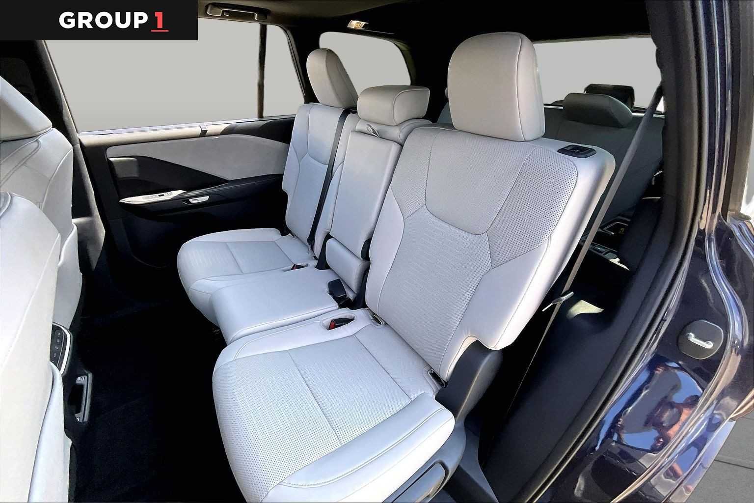 Used 2026 Nightfall Mica Lexus Premium image 18