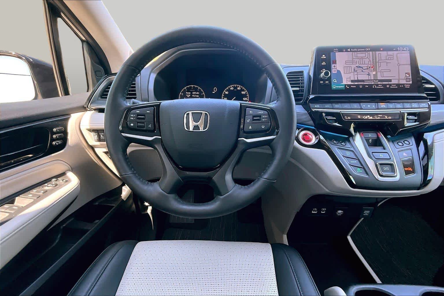 Used 2025 Modern Steel Metallic Honda Elite image 6
