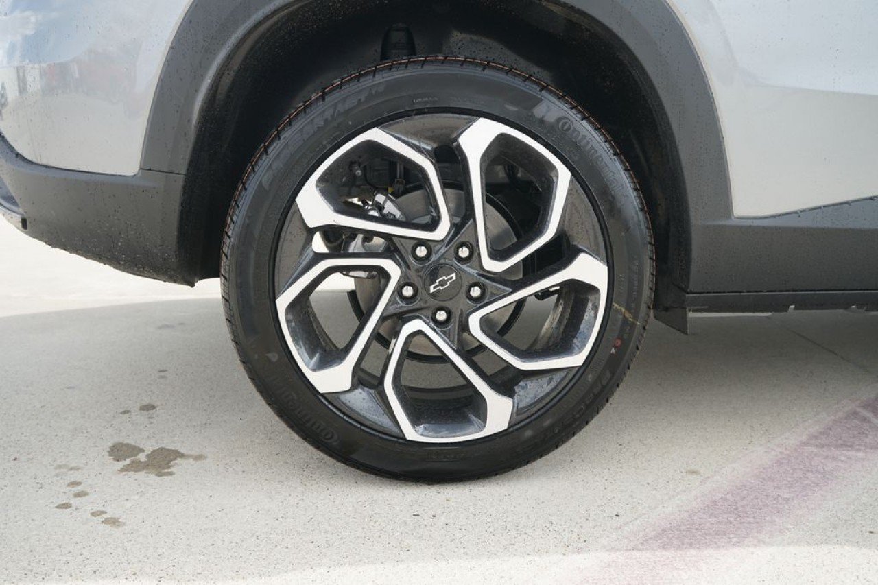 New 2026 Sterling Gray Metallic Chevrolet 2RS image 6