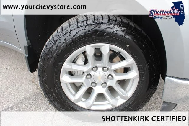 Used 2023 Gray Chevrolet LT image 9