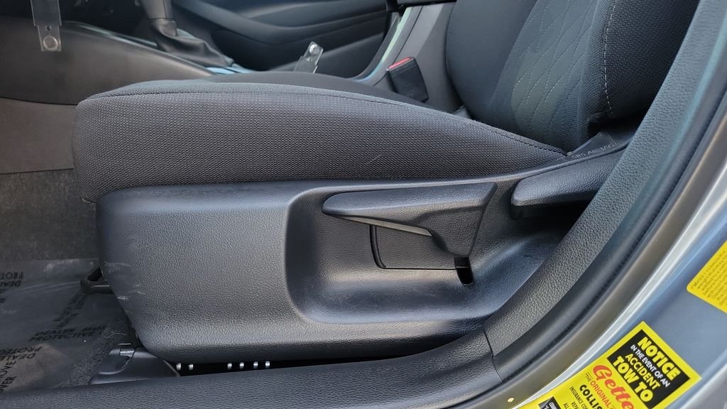 Certified Used 2025  Toyota LE image 16
