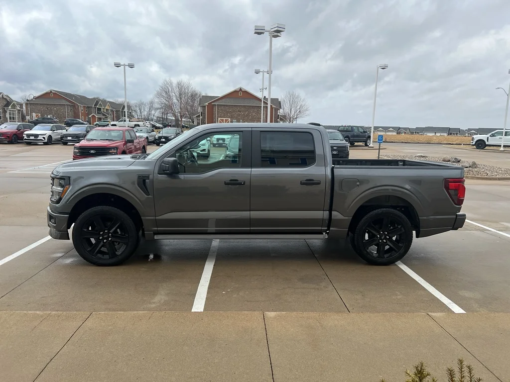 New 2026 Carbonized Gray Metallic Ford Lobo image 6