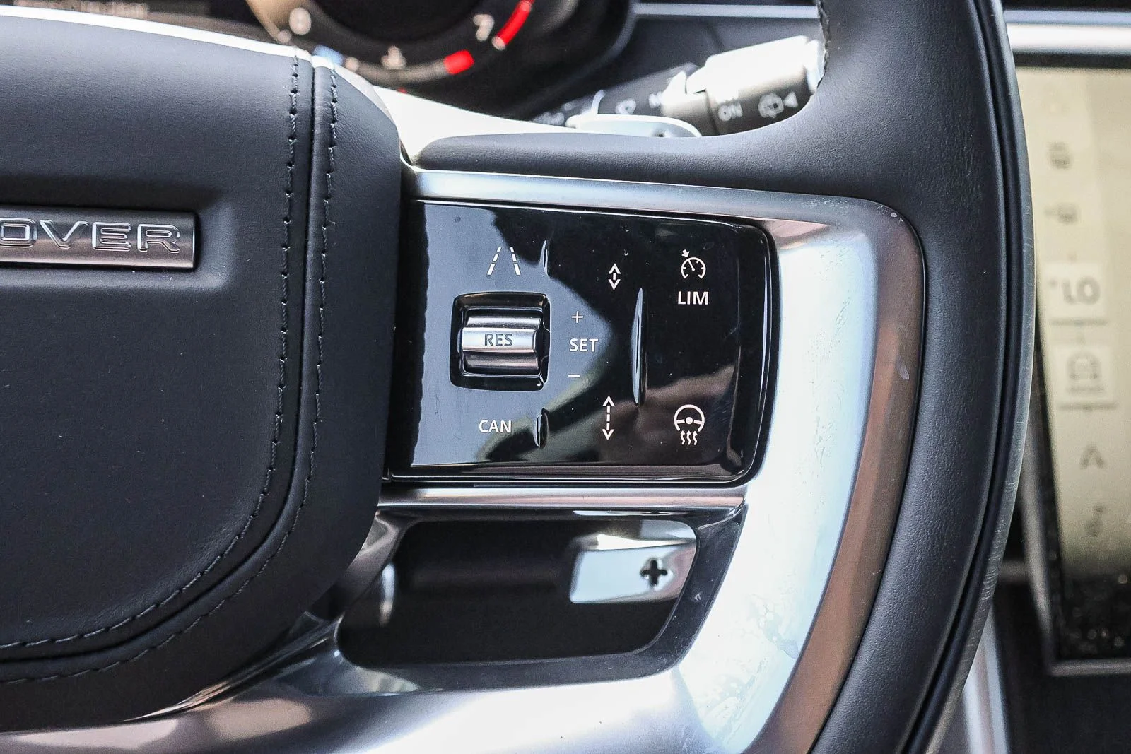 2026 Land Rover Range Rover SE - Photo 33