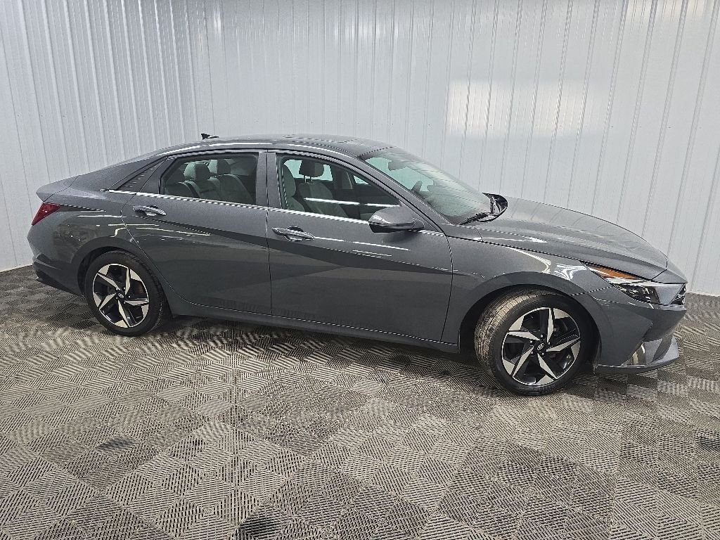 Used 2023 Gray Hyundai Limited image 1