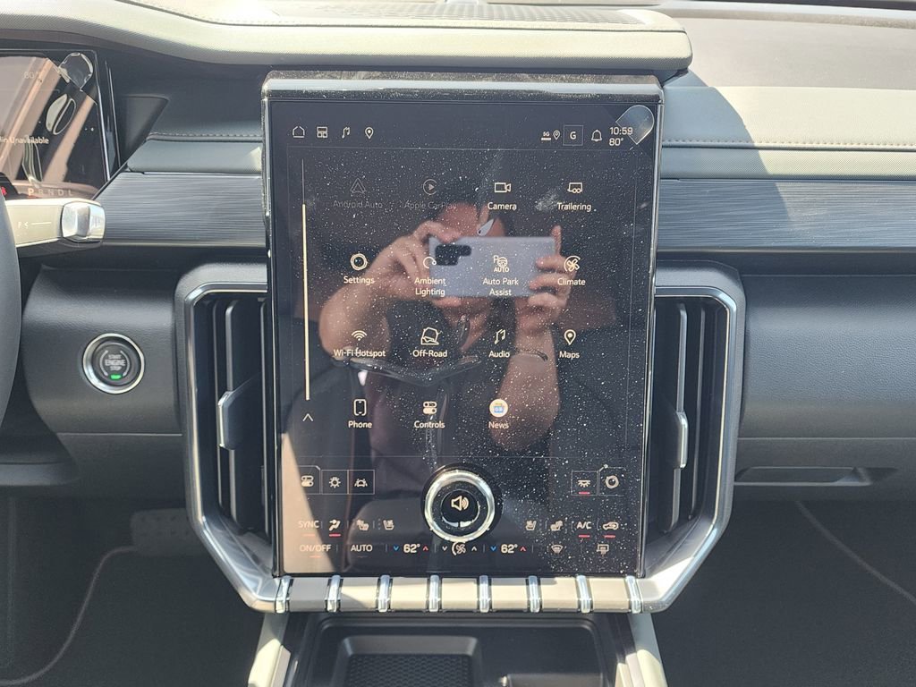 2026 GMC Acadia AT4 - Photo 30