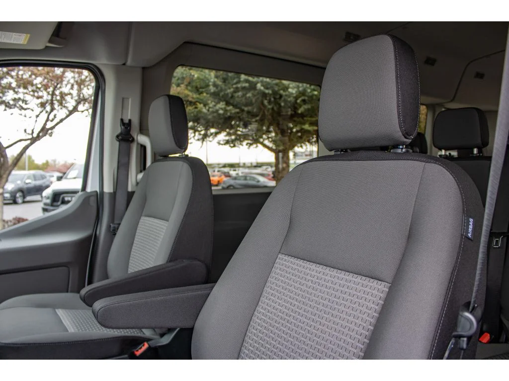 New 2026 OXFORD WHITE Ford XLT image 36