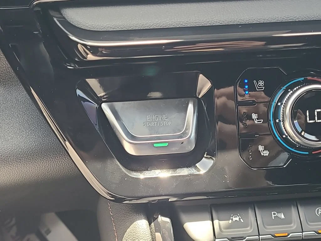 New 2026 Onyx Black GMC AT4 image 22